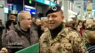 Sehr glücklich aus Afghanistan zurück.wmv