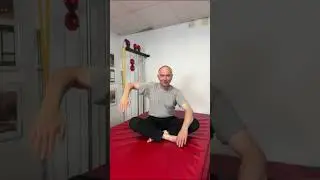 These exercises can improve shoulder mobility &ndash; try it for a week #148 #short
