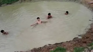 Cambodian Traditional Fishing - Cambodian Living - Net Fishing 2016