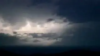 fenomen extrem sau intra-cloud lightning caras-severin
