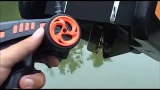 Zavážecí loďka Bait Liner
