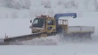 [Airport Snow Removal] 富山空港の除雪作業とSIチェック - 空港を支える人たち