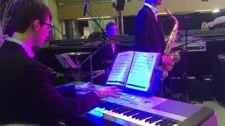 Jazzin' Side Quartet : Stompin' At The Savoy