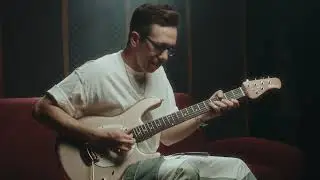 Ernie Ball Music Man: Stingray II in Collaboration with Cory Wong in Cashmere