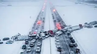 Хаос в Айове и Индиане! Жестокая метель парализовала трассу I-80 &mdash; сотни аварий.