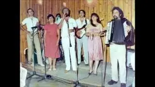 Трифон Трифонов и Иво Папазов с орк. Тракия с. Варвара  Пазарджишко ноември 1982 г.