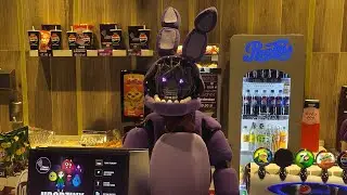 Bonnie goes to the cinema for FNaF 2