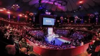 VIDEO 360 : Nicolas Dupont-Aignan en meeting au Cirque d'Hiver