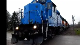 Freight Train Over Broken & Missing Rail, Rail-Cars Rocking! #trainvideo #trains | Jason Asselin