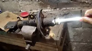 Bomba de encher pneu (amortecedor velho)faça você mesmo