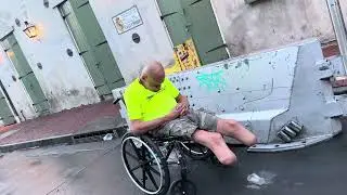 RELAXING IN THE FRENCH QUARTER & CBD DISTRICT OF THE NEW ORLEANS HOT BAYOU