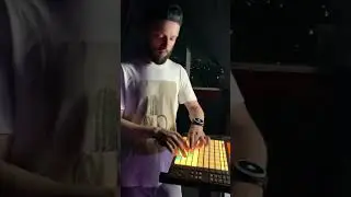 #musicproducer #beatmaker #electronicmusic #fingerdrummer