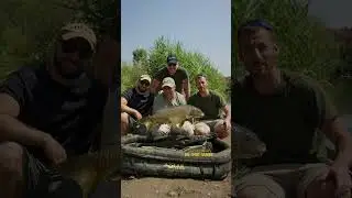 Solar Inflatable Unhooking Mat Undercover Camo il miglior posto dove appoggiare le vostre catture!