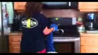 ThatEpicCreeper dancing to Tig ol' Bitties