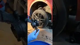 2010 Kia Forte Koup SX steering knuckle (wheel bearing assembly) swap part 1