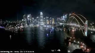 Vivid Sydney Festival switches off lights for bus crash victims