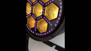 LH-D068A Stage LED Zoom Par 7x30w 4-IN-1 LEDs (R. G. B. W) +96pcsx0.2w UV SMD