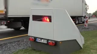 New super high-tech speed camera trailer - Enforcement trailer of the highway police NRW