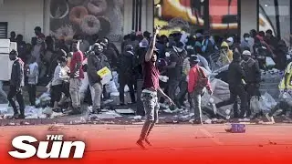 South Africa Zuma riots &ndash; Deadly stampedes kill 30 looters as military crackdown on protests