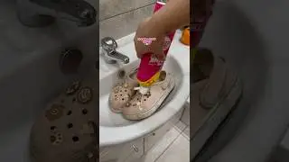 Enter your clean Croc era with #ThePinkStuff Cream Cleaner 🤭🐊🩷 ​@jottiesjournal