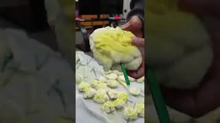 Не могу поверить, что это можно сделать с помощью монтажной пены!