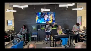 Selina Rae - HOW LOUD (live at ROCK ON REGENT)