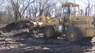Pushing up a few piles of debris with the Fiat-Allis 545-B