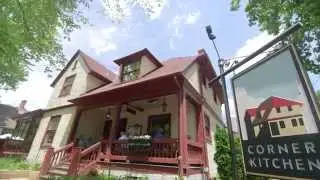 Джо Скалли &mdash; Corner Kitchen и Chestnut в Эшвилле, Северная Каролина