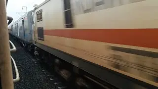 19490 Gorakhpur- Ahmedabad Express Xing With 18235 BPL-BSP Express Between Bina-Damoh Section|RFDS|