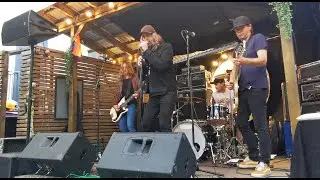 Crow Killers (Kosmik Boogie Tribe)  &laquo;Let's Go to Woody's/Levande Begravd&raquo;
