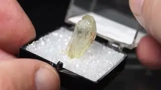 Spodumene (var. Hiddenite), Hiddenite, Alexander County, North Carolina, USA