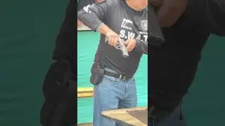 T&eacute;cnicas de disparo con una mano en pol&iacute;gono pistola 9 mm ￼#dispara #poligono #training