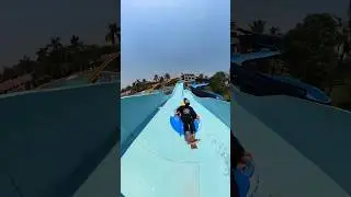 Water Slide at Kanha Fun City Bhopal #shorts #waterpark #waterside #waterparkfun #youtubeshorts