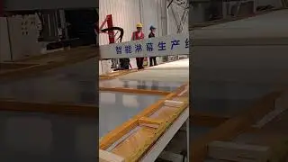 Cantilevered Glue  Spraying Machine for Aluminum Integrated Plate Fire-proof door