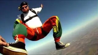 XTC 200 MIDLAND  SKYDIVE.avi