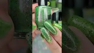 🦎 10 different green flakie polishes! Quick rundown on the lizard skittle