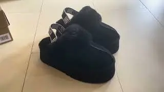 Распаковка черных угг UGG FUNKETTE