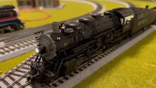 Model Reviews: Broadway Limited Paragon4 Santa Fe 4000 class 2-8-2 mikado￼