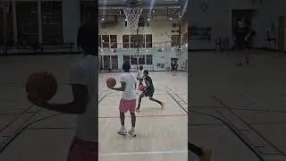 Half-spin step through post move. #gunna#basketball#ballislife#joker#nba#hakeemolajuwon#postmoves