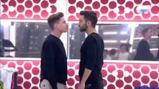 Agoney 