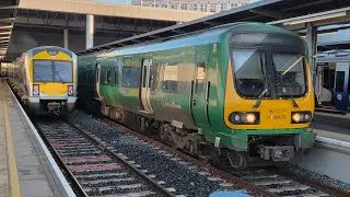 Irish Rail 29000 Class DMU 29028 departing Grand Central. 12/12/25