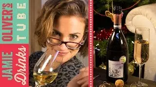 Perfect Wine Gifts for Christmas | Amelia Singer