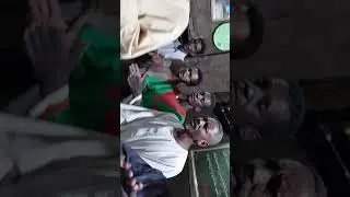 ازرق طيبة مع تلاميذة