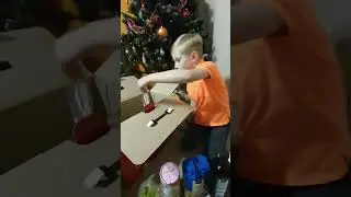 Распаковка новогоднего подарка от Santa Clausa Coca Cola
