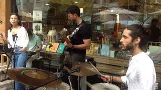 Aquele Um (Djavan) - CAROLINA EM&Iacute;LIA QUINTETO