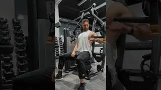 Chest Press Machine - Precor