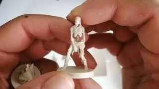 Destapando: Zombicide Undead Or Alive - Long-Dead Walkers Expansion (Unboxing)