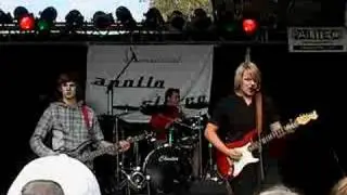 apollo stereo - paradise paranoia ( live @ campus rock pbg )