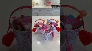 *asmr* mini valentines day baskets! 💕❣️ #asmr #aesthetic #valentinsday #giftbasket