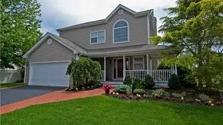 25 Wharton Place, Melville NY 11747